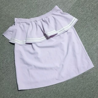 フィント(F i.n.t)のライン使いペプラムタイトスカート(ひざ丈スカート)