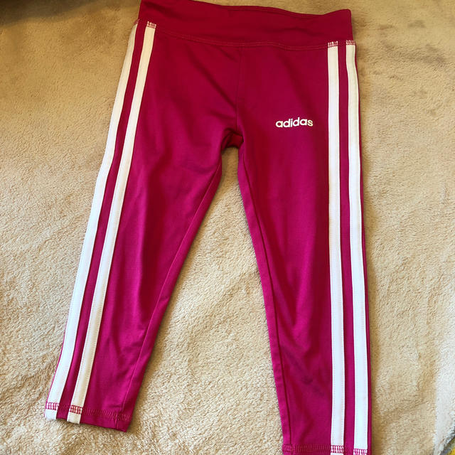 adidas(アディダス)のadidas スパッツ キッズ/ベビー/マタニティのキッズ服女の子用(90cm~)(パンツ/スパッツ)の商品写真