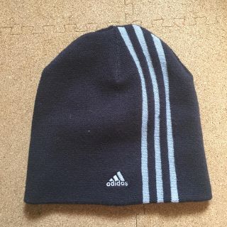 アディダス(adidas)のニットキャップ(ニット帽/ビーニー)