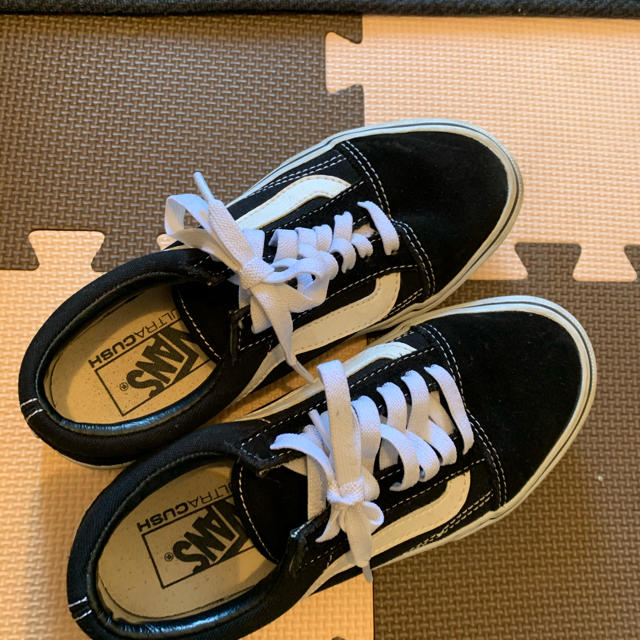 VANS(ヴァンズ)のVANSスニーカー キッズ/ベビー/マタニティのキッズ靴/シューズ(15cm~)(スニーカー)の商品写真