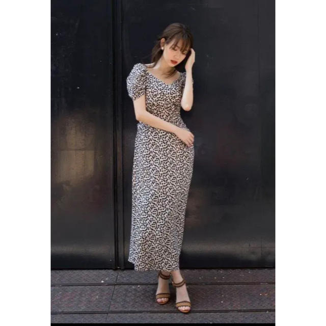 2023通販 Cherry Pattern Cache-Coeur One-Pieceの通販 by momoko's