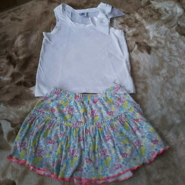 PETIT BATEAU(プチバトー)のプチバトー セットアップ 95㎝ キッズ/ベビー/マタニティのキッズ服女の子用(90cm~)(スカート)の商品写真