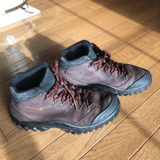 ナイキ(NIKE)の値下げナイキACG トレッキングシューズ  27.5(登山用品)