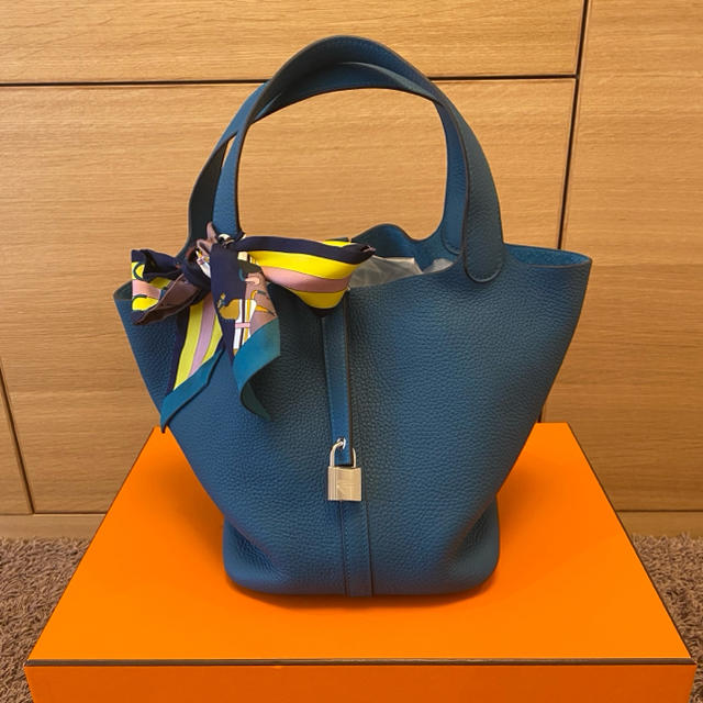 Hermes(エルメス)の★tabasa様専用★エルメスツイリー レディースのファッション小物(バンダナ/スカーフ)の商品写真