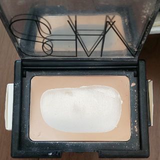 ナーズ(NARS)のNARS パウダーファンデーション ケース(ファンデーション)