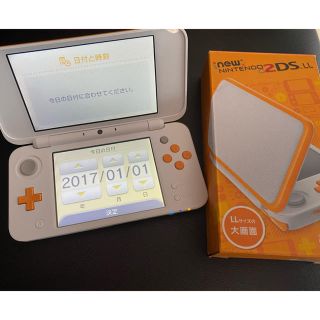 ニンテンドー2DS(ニンテンドー2DS)のk様専用 2DS LL オレンジ×ホワイト ほぼ未使用【ソフト付】(家庭用ゲーム機本体)