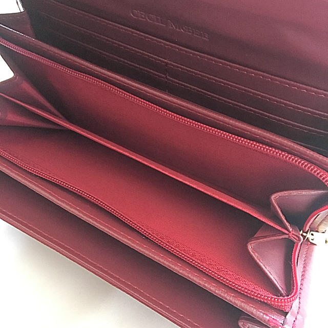 CECIL McBEE(セシルマクビー)のあやな様専用❣️箱なし❣️新品 セシルマクビー 長財布 ウォレット レッド 赤 レディースのファッション小物(財布)の商品写真