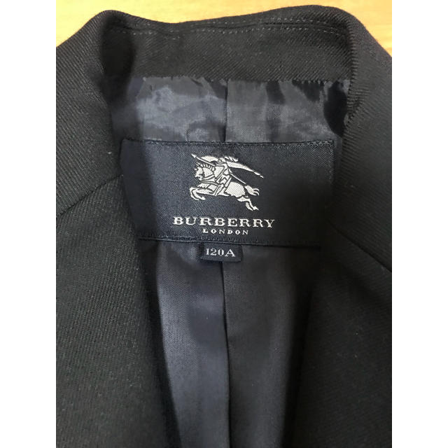 BURBERRY(バーバリー)のバーバリージャケット 120 キッズ/ベビー/マタニティのキッズ服男の子用(90cm~)(ジャケット/上着)の商品写真