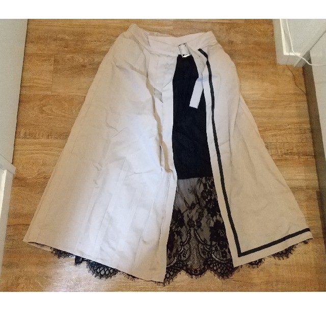 archives(アルシーヴ)のスカート レディースのスカート(ひざ丈スカート)の商品写真