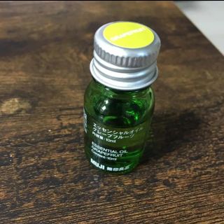 ムジルシリョウヒン(MUJI (無印良品))の無印良品 エッセンシャルオイル・グレープフルーツ  10ml(エッセンシャルオイル（精油）)