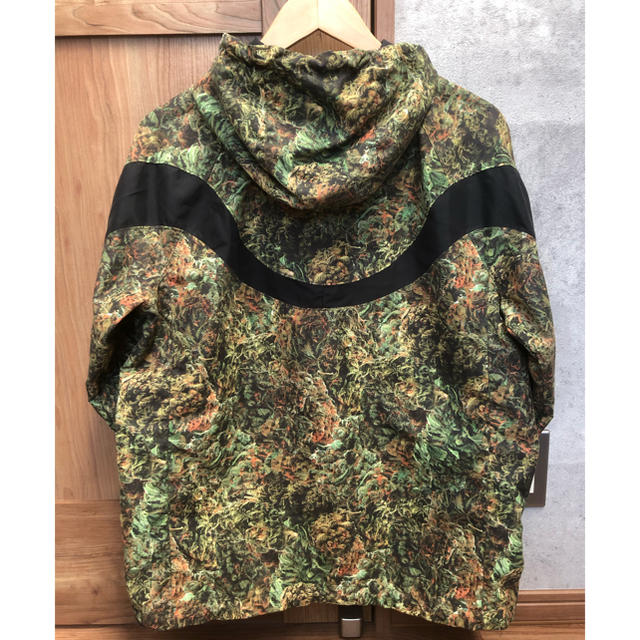 nitraid(ナイトレイド)のNITRAID DOPE FOREST ドープフォレスト　ジャケット　L メンズのジャケット/アウター(ナイロンジャケット)の商品写真