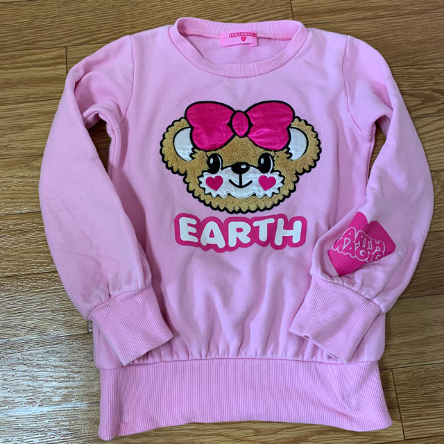 EARTHMAGIC(アースマジック)のトレーナー130 キッズ/ベビー/マタニティのキッズ服女の子用(90cm~)(その他)の商品写真