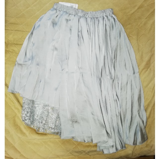 axes femme(アクシーズファム)のaxes　ビンテージサテンプリーツスカート　グレー レディースのスカート(ひざ丈スカート)の商品写真