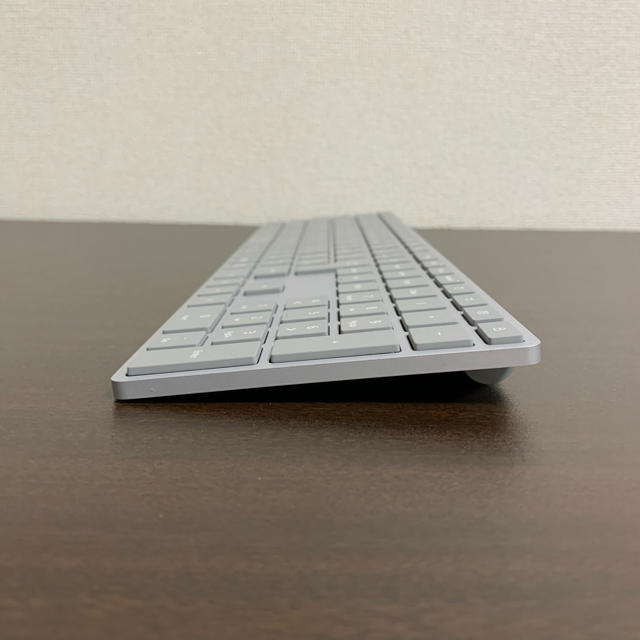 Microsoft(マイクロソフト)のマイクロソフト Surface ワイヤレスキーボード 日本語版 スマホ/家電/カメラのPC/タブレット(PC周辺機器)の商品写真