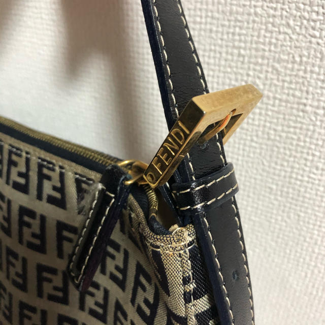 FENDI(フェンディ)のFENDIバッグ レディースのバッグ(ハンドバッグ)の商品写真