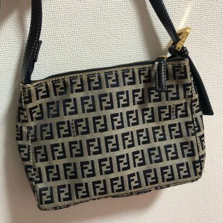 フェンディ(FENDI)のFENDIバッグ(ハンドバッグ)