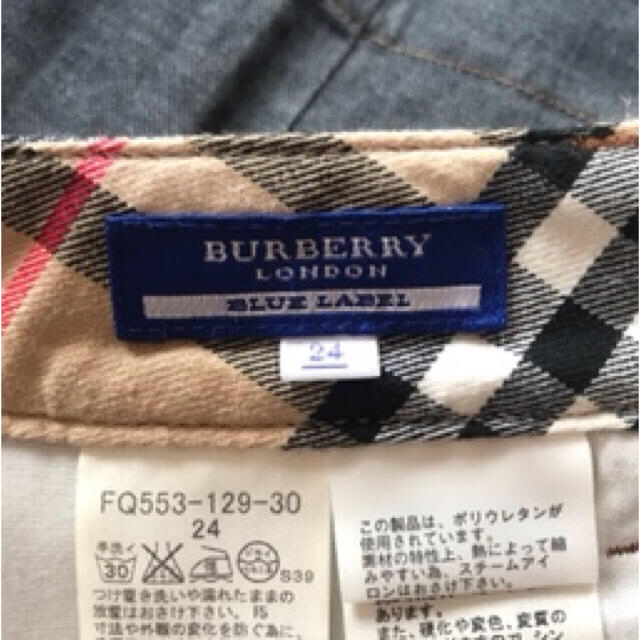 BURBERRY BLUE LABEL(バーバリーブルーレーベル)のしずく様専用　バーバリー　ブルーレーベル　ショートパンツ　デニム レディースのパンツ(ショートパンツ)の商品写真