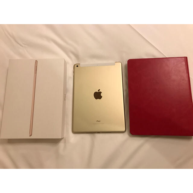 iPad(アイパッド)のi Pad Air2 Gold 128GB Wifi＋Cellular 美品 スマホ/家電/カメラのPC/タブレット(タブレット)の商品写真