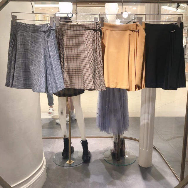 SNIDEL(スナイデル)のSNIDEL❤︎ウールプリーツスカートショーパン レディースのスカート(ミニスカート)の商品写真