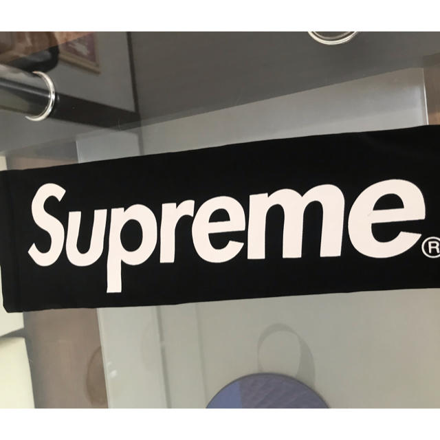 supreme アームスリーブ最終価格