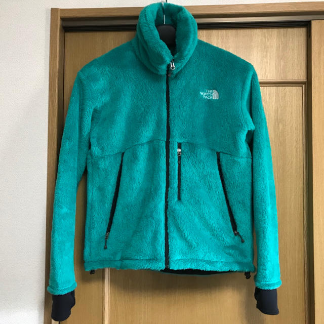 THE NORTH FACE(ザノースフェイス)のスーパーバーサロフト NA61209 Lサイズ 美品 NORTH FACE メンズのジャケット/アウター(その他)の商品写真