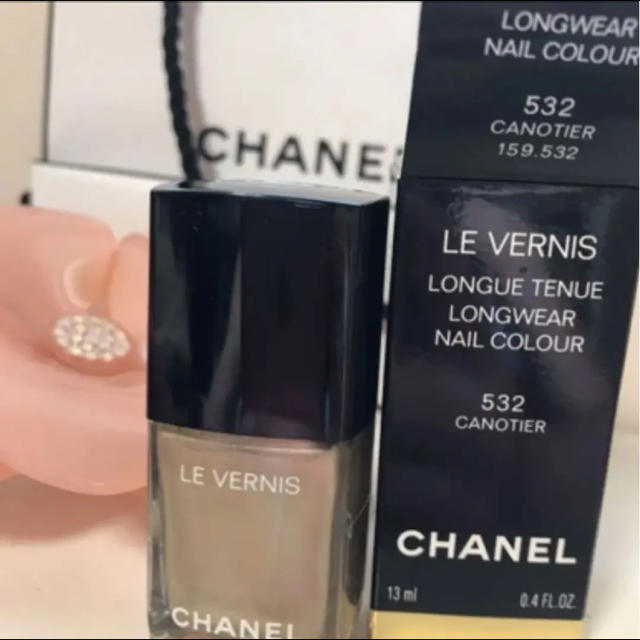 CHANEL(シャネル)の新品✨シャネル　ネイル💅ロングトゥニュ  コスメ/美容のネイル(マニキュア)の商品写真