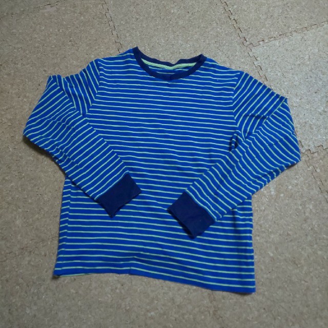 UNIQLO(ユニクロ)のユニクロ　ロンT　ボーダー キッズ/ベビー/マタニティのキッズ服男の子用(90cm~)(Tシャツ/カットソー)の商品写真