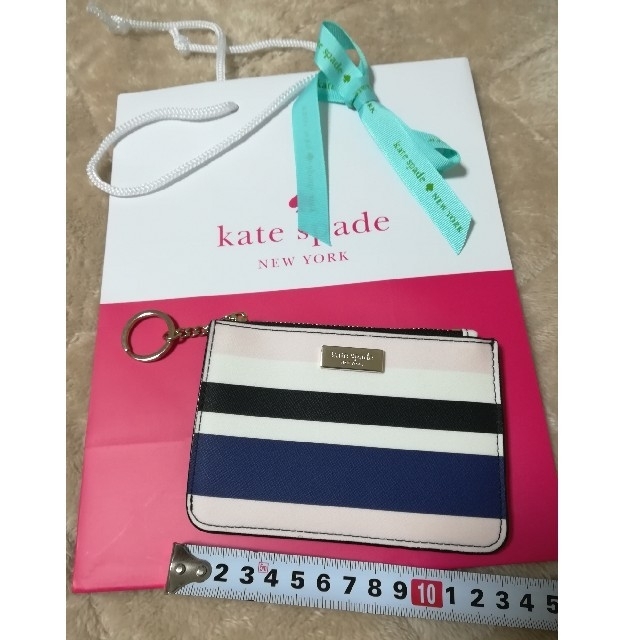 kate spade new york(ケイトスペードニューヨーク)のケイト・スペード　パスケース レディースのファッション小物(名刺入れ/定期入れ)の商品写真