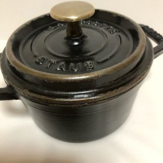 STAUB - ストウブ鍋14㎝の通販｜ラクマ