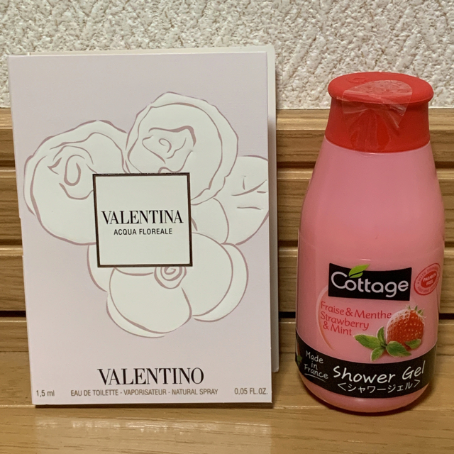 VALENTINO - 香水 バレンティノ オードトワレ コテージ シャワージェル 2点セット 新品の通販 by Urara's shop