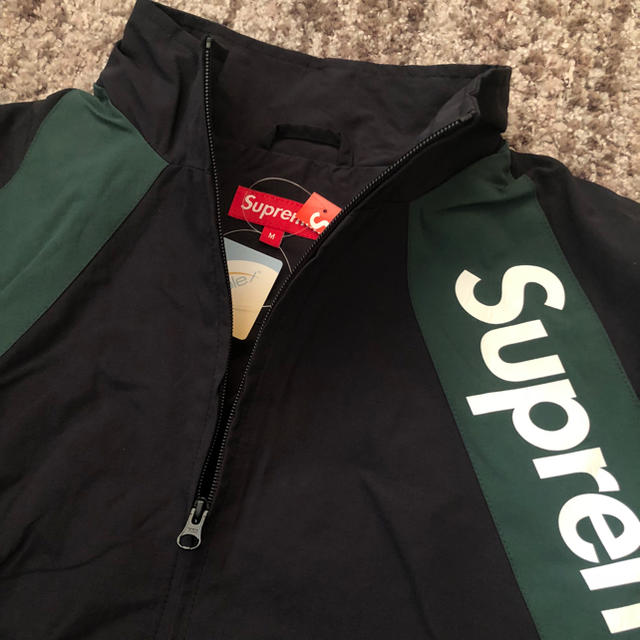 Supreme(シュプリーム)の黒 M supreme paneled track jacket 20ss 新品 メンズのジャケット/アウター(ナイロンジャケット)の商品写真