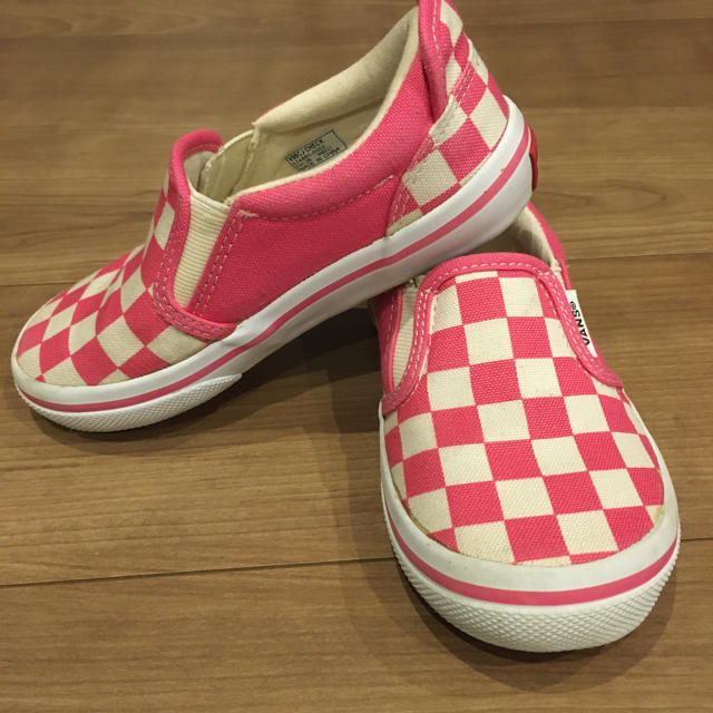 VANS(ヴァンズ)のvans スリッポン　スニーカー キッズ/ベビー/マタニティのキッズ靴/シューズ(15cm~)(スニーカー)の商品写真