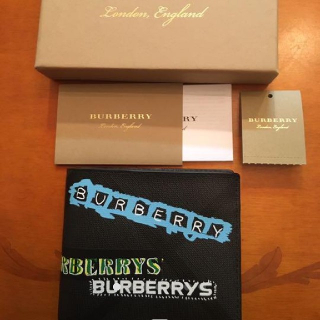 BURBERRY(バーバリー)のバーバリー財布 メンズのファッション小物(折り財布)の商品写真