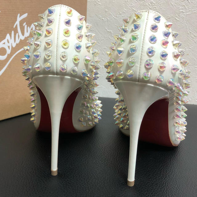 ChristianLouboutin クリスチャンルブタン　オーロラスタッズ