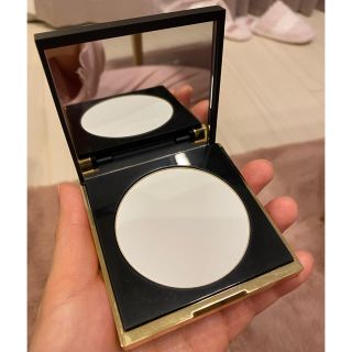 イヴサンローランボーテ(Yves Saint Laurent Beaute)のアンクル ド ポー オール アワーズ セッティングパウダー(フェイスパウダー)