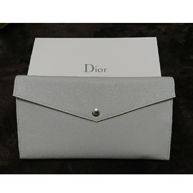 Dior(ディオール)のDior ディオール ノベルティ クラッチバッグ&タオルセット レディースのバッグ(クラッチバッグ)の商品写真