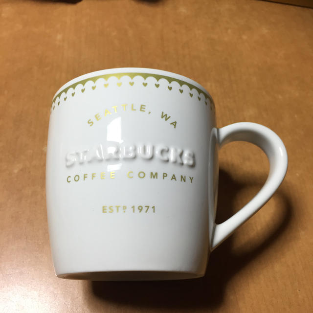 Starbucks Coffee(スターバックスコーヒー)のスタバ バレンタインマグホワイト2020 キッズ/ベビー/マタニティの授乳/お食事用品(マグカップ)の商品写真
