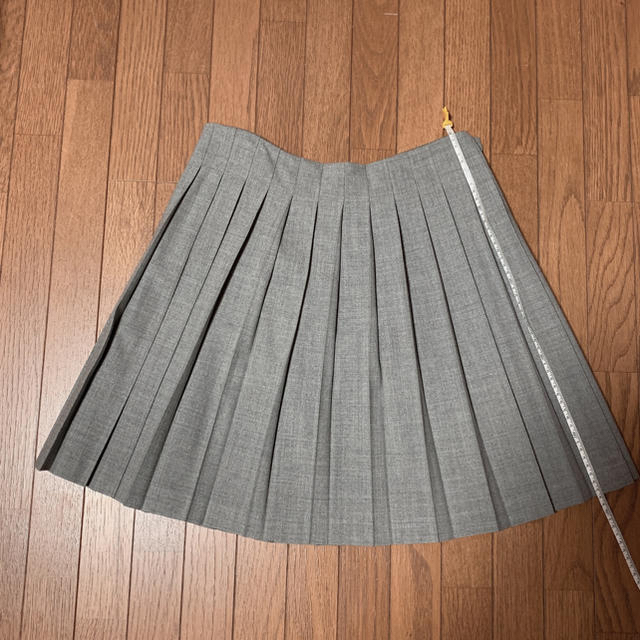 theory(セオリー)のdoberman様専用　　セオリー　ウールスカート　グレーブラック レディースのスカート(ひざ丈スカート)の商品写真