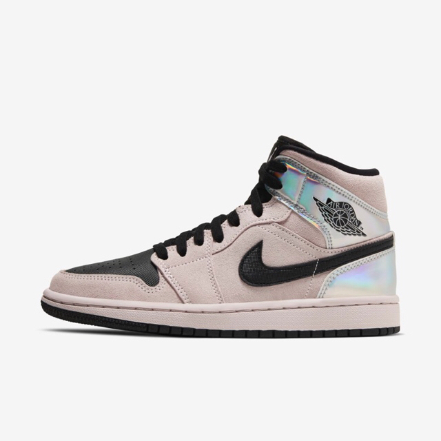 NIKE WMNS AIR JORDAN 1 MID Chrome 24