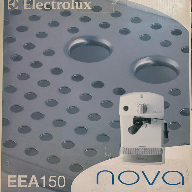 Electrolux(エレクトロラックス)のエレクトロラックス スマホ/家電/カメラの調理家電(エスプレッソマシン)の商品写真