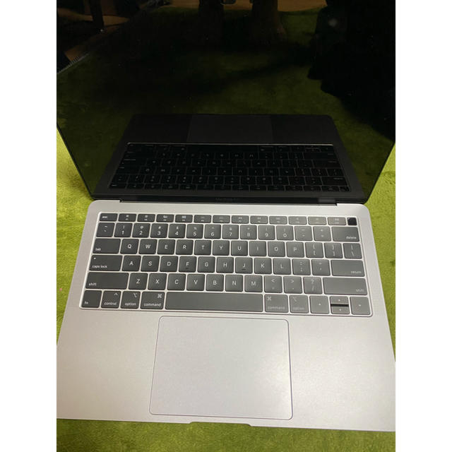 Mac (Apple)(マック)のAPPLE MacBook Air 4GB 128GB マックブック スマホ/家電/カメラのPC/タブレット(ノートPC)の商品写真