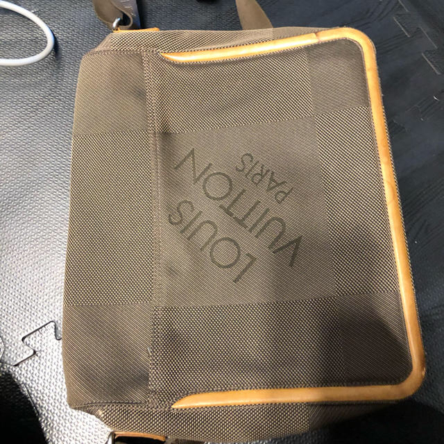 LOUIS VUITTON ショルダーバッグ