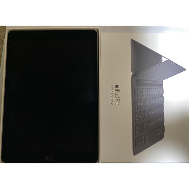 iPad(アイパッド)の【9.7inch】iPad Pro 【wifi + cellular】 スマホ/家電/カメラのPC/タブレット(タブレット)の商品写真