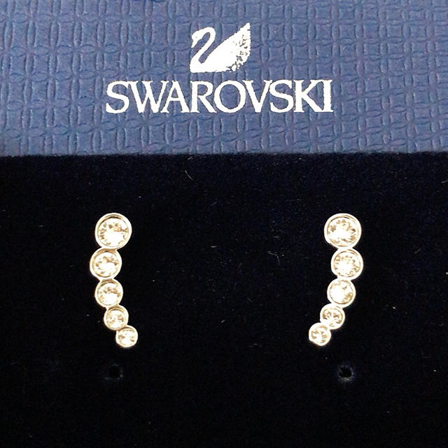 SWAROVSKI(スワロフスキー)のスワロフスキー ピアス レディースのアクセサリー(ピアス)の商品写真