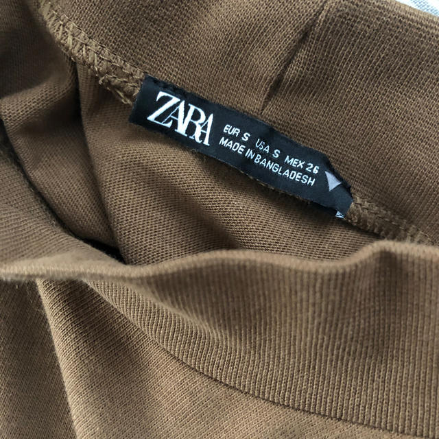 ZARA(ザラ)のZARAのハイネックパフスリーブカットソー  レディースのトップス(カットソー(長袖/七分))の商品写真