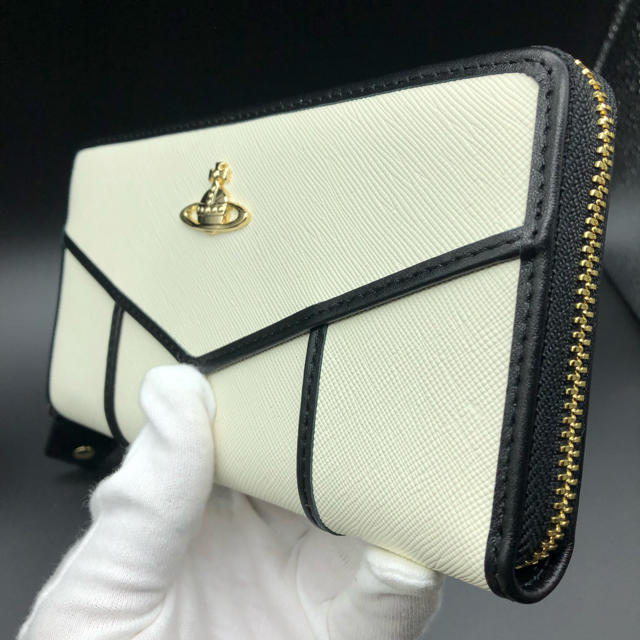 Vivienne Westwood(ヴィヴィアンウエストウッド)の【新品・正規品】ヴィヴィアン ウエストウッド 長財布 317 白 プレゼント レディースのファッション小物(財布)の商品写真