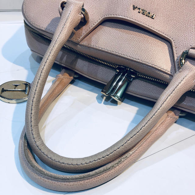 Furla(フルラ)のフルラ ハンドバッグ　レザー×ベビーピンク レディースのバッグ(トートバッグ)の商品写真