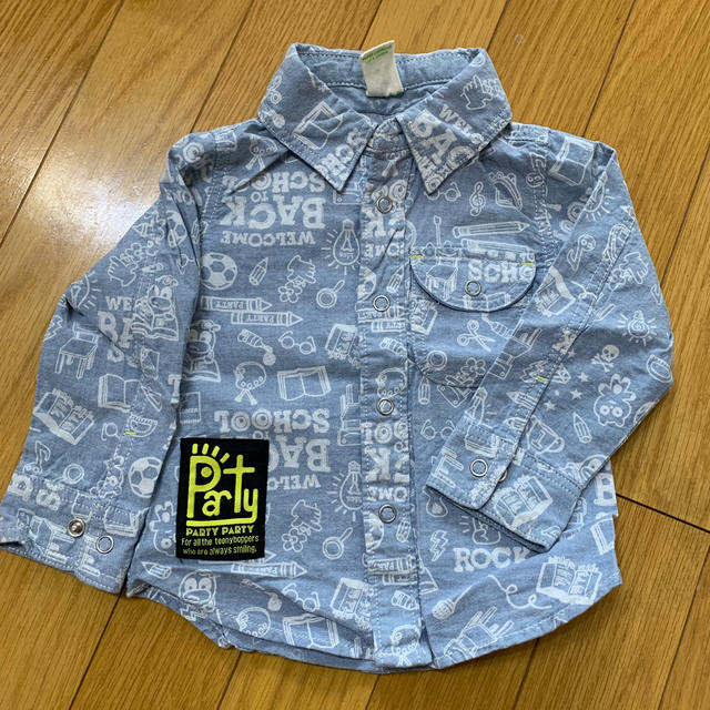 PARTYPARTY(パーティーパーティー)のPARTY PARTY デニム風シャツ　90 キッズ/ベビー/マタニティのキッズ服男の子用(90cm~)(Tシャツ/カットソー)の商品写真