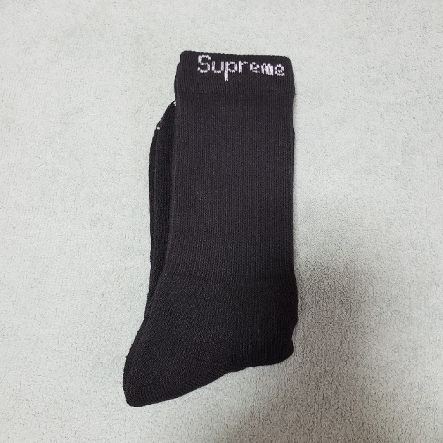 Supreme(シュプリーム)のsupreme hanes 靴下  ソックス  黒1足 メンズのレッグウェア(ソックス)の商品写真