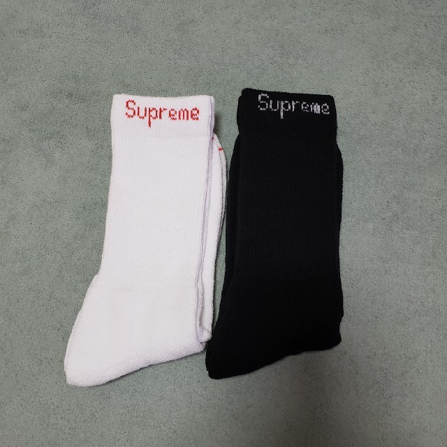 NEW ARRIVAL Supreme 新品未使用 白2足